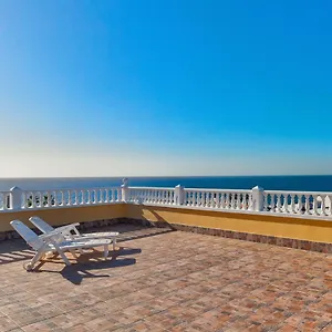 cozy-two-bedroom-apartment-in-san-blas-golf-del-sur-tenerife.tenerifehoteles.net/